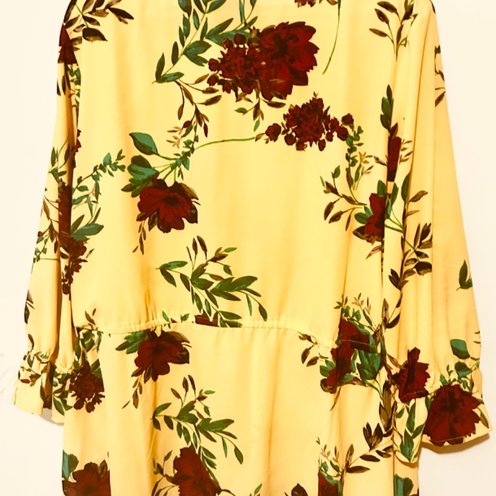 EVRI Roses are Red Top - Picture 3 of 4